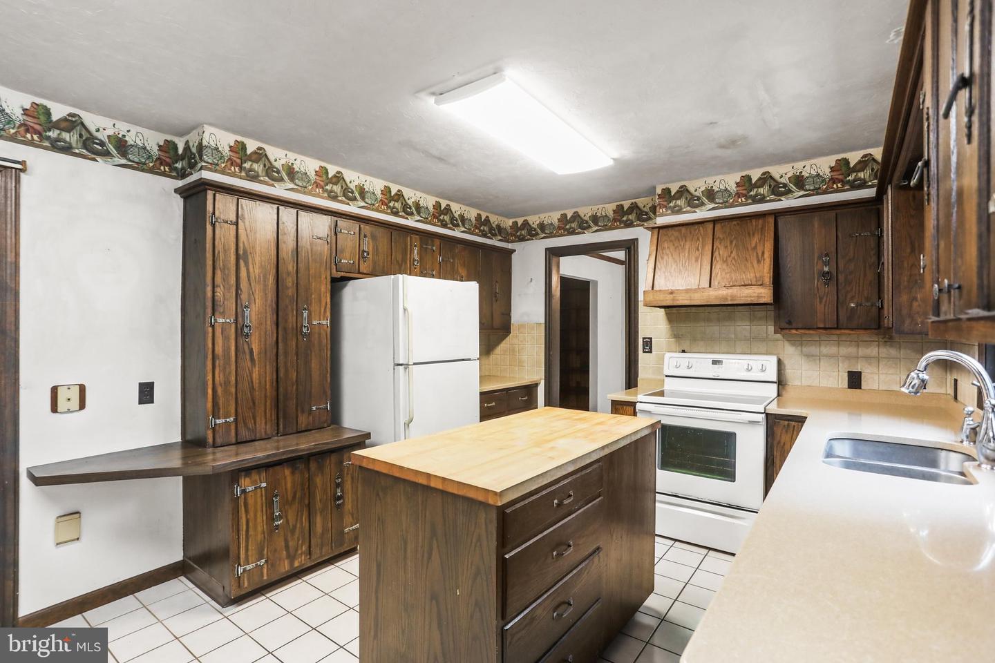 6267 E Hill Top Dr E Property Photo 15
