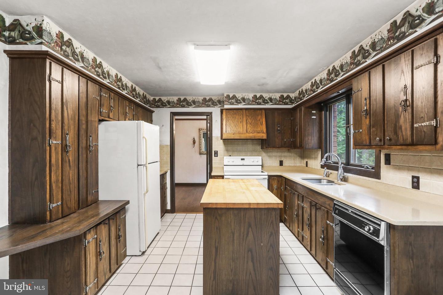 6267 E Hill Top Dr E Property Photo 16