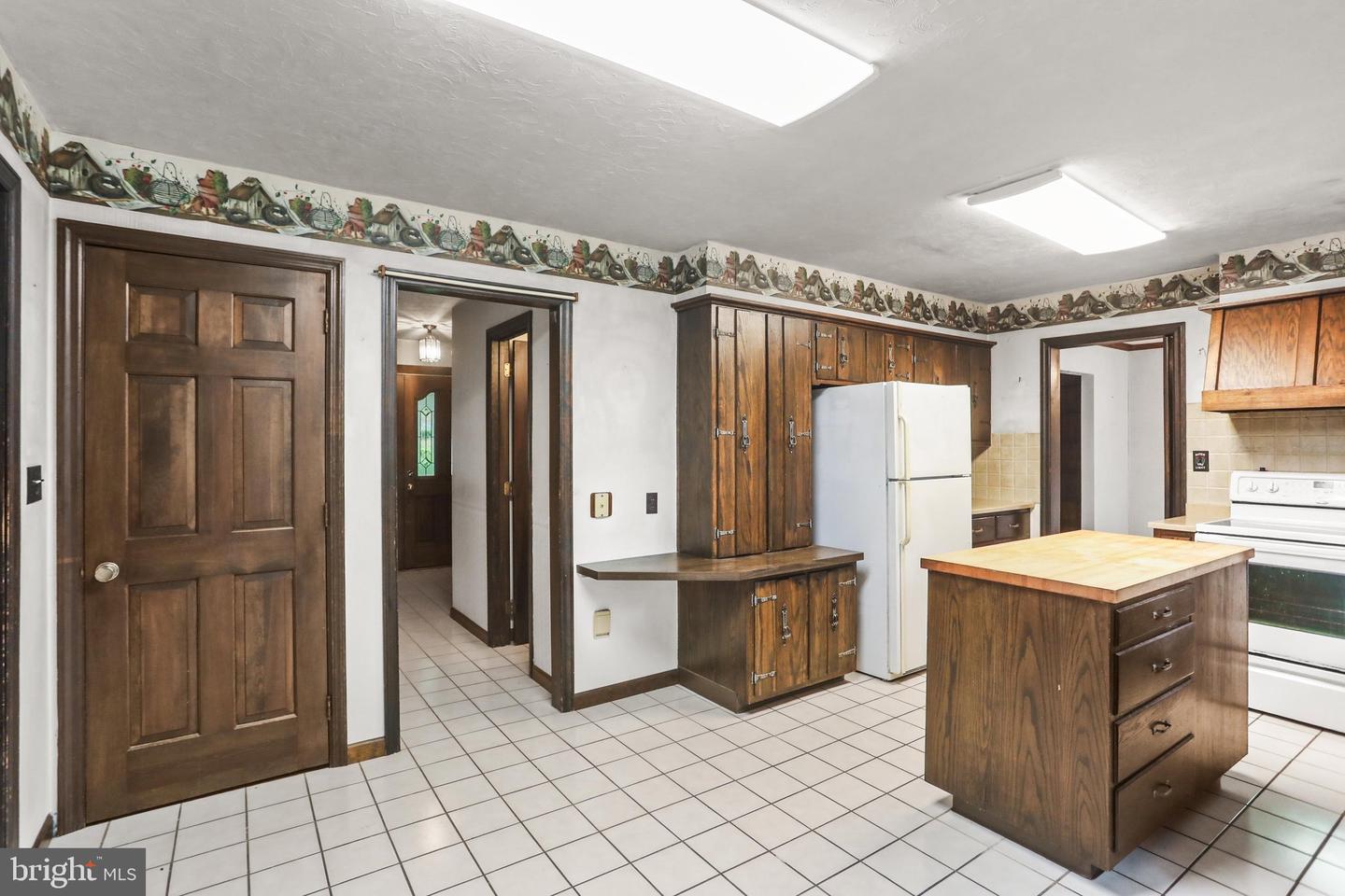 6267 E Hill Top Dr E Property Photo 18