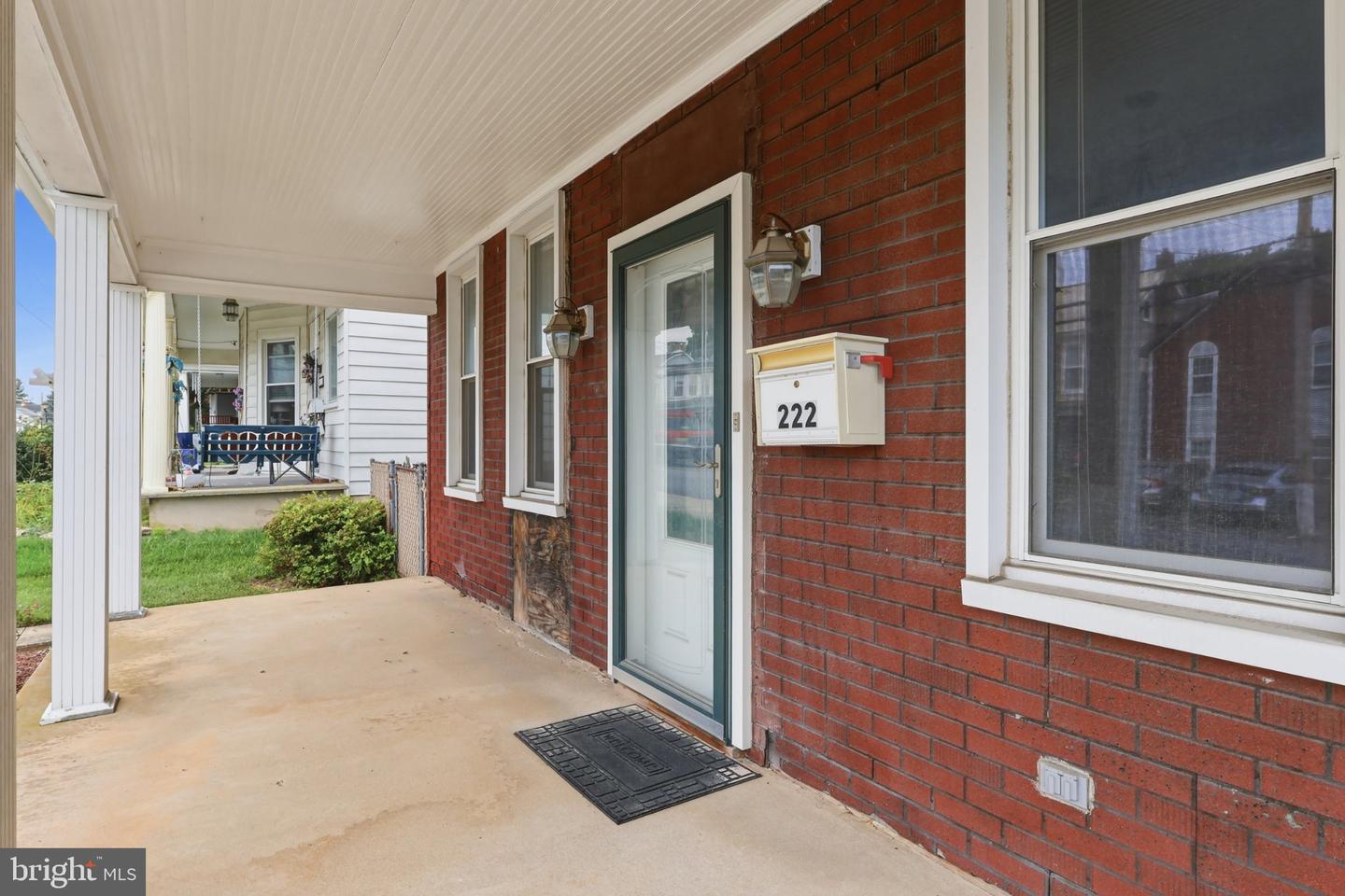 222 N Main St Property Photo 6