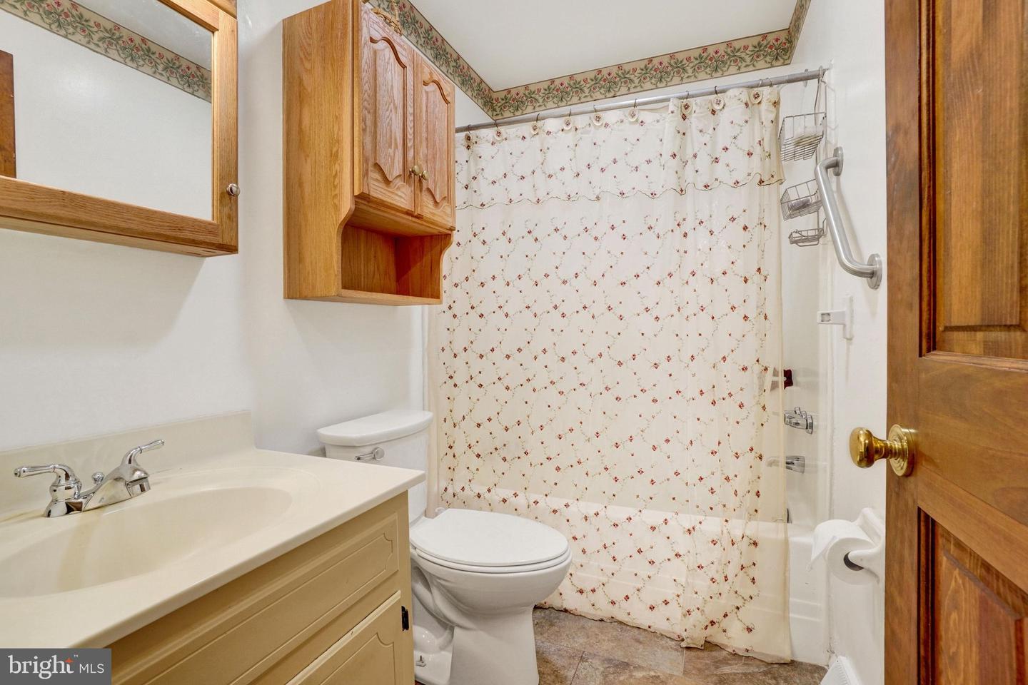 2140 Derry Property Photo 10