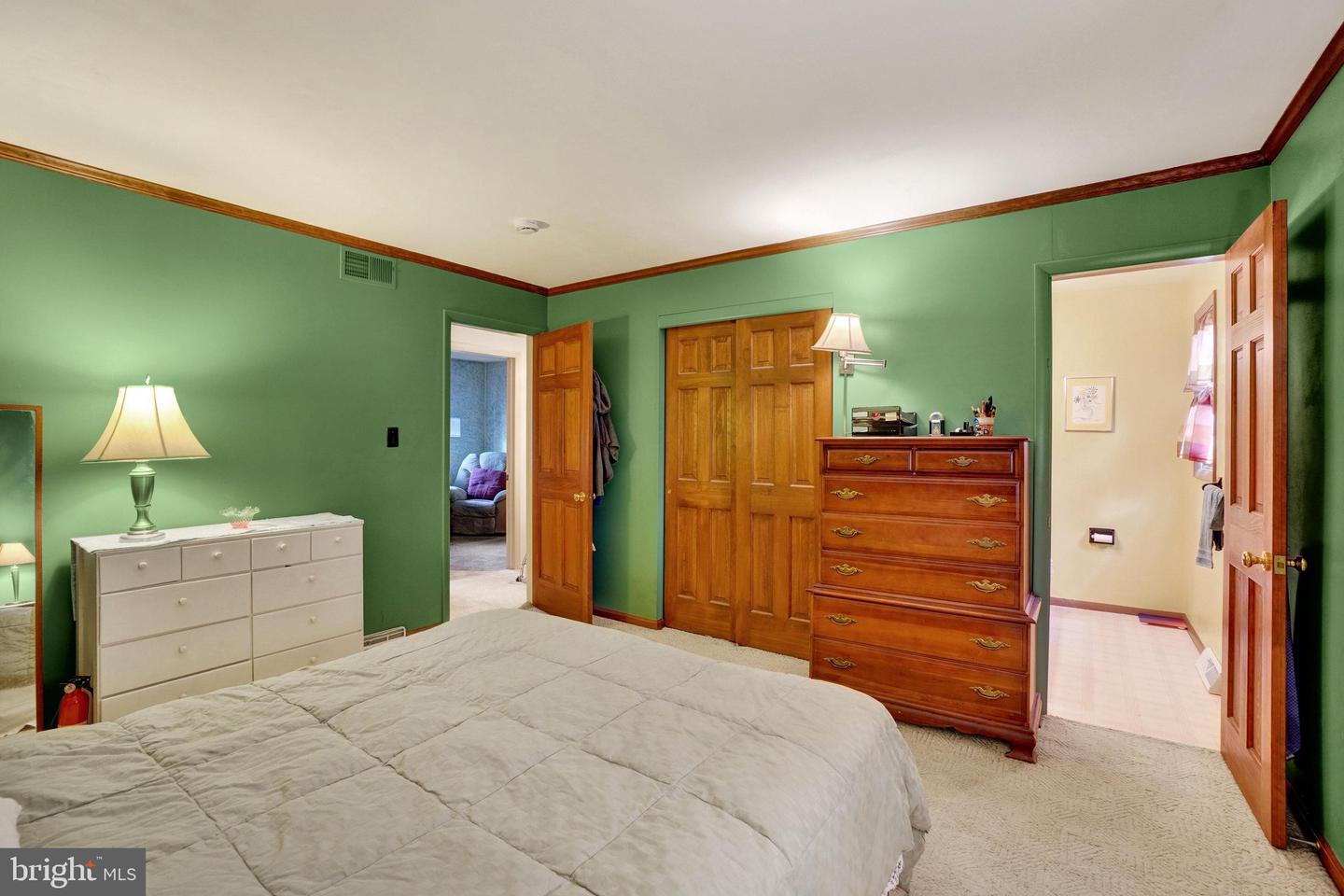 2140 Derry Property Photo 14