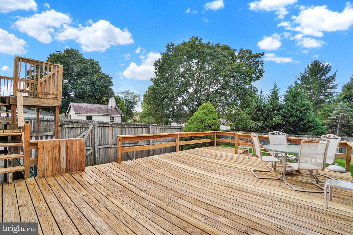 2140 Derry Property Photo 21