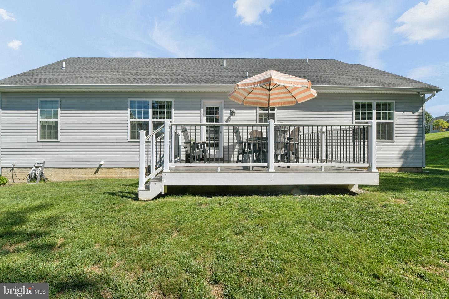 61 Huntmaster Dr Property Photo 23