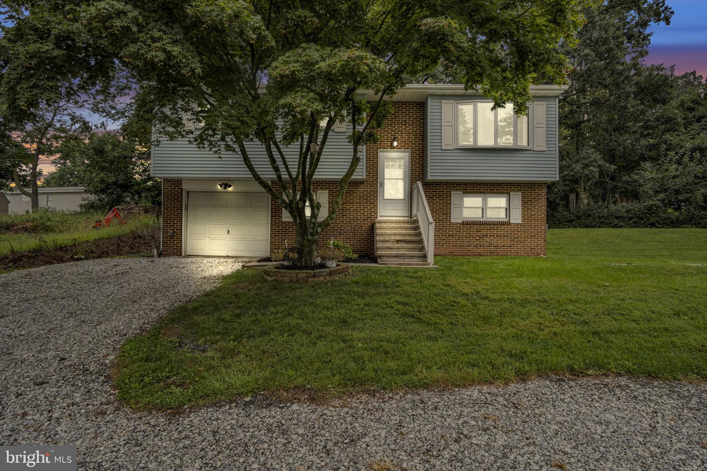 810 Stevens Rd Property Photo 1