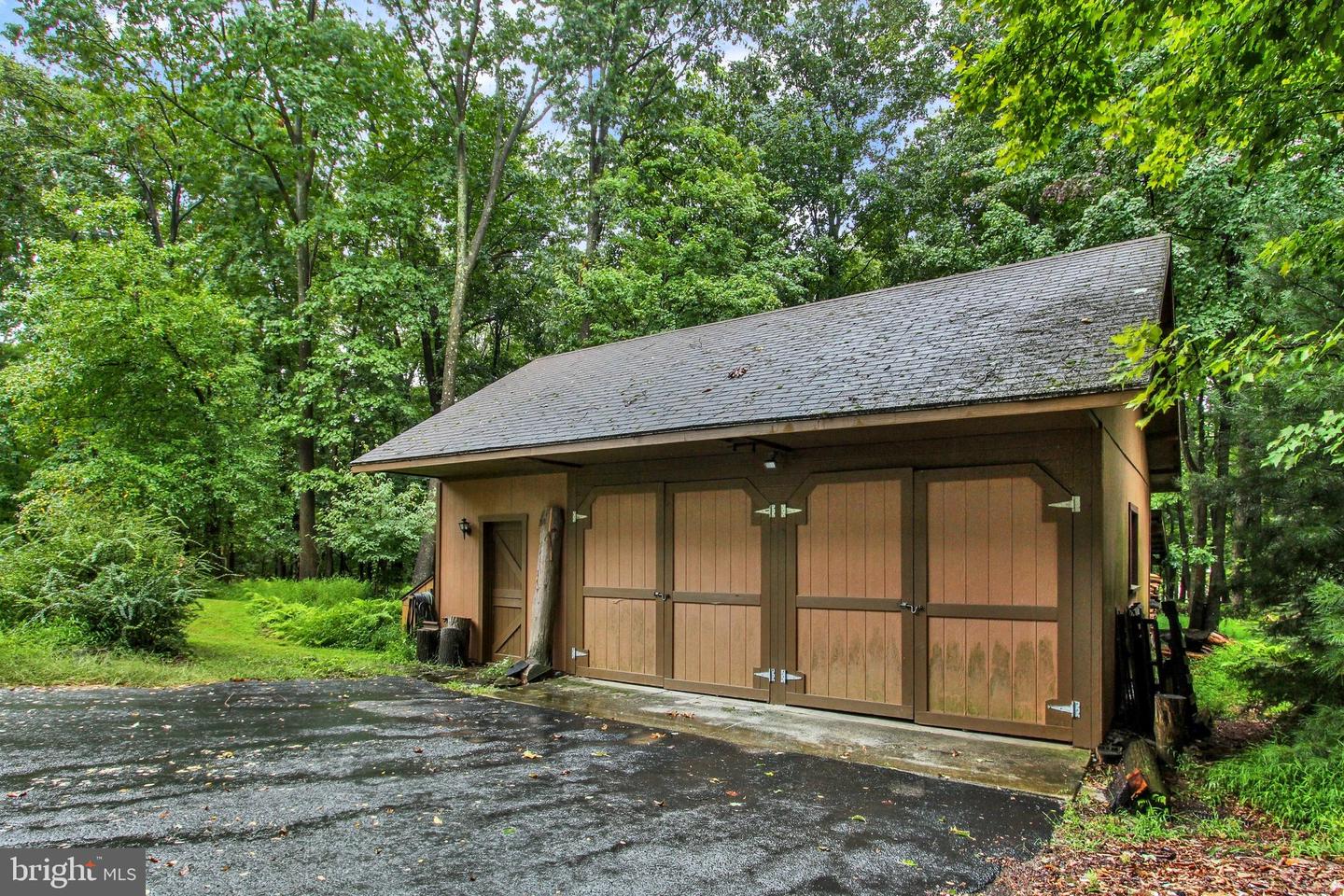862 Laurel Woods Ln Property Photo 42