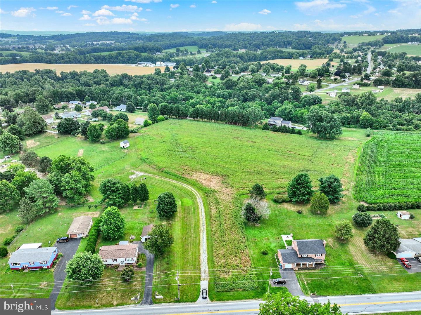 2025 Stoverstown Rd Property Photo 11