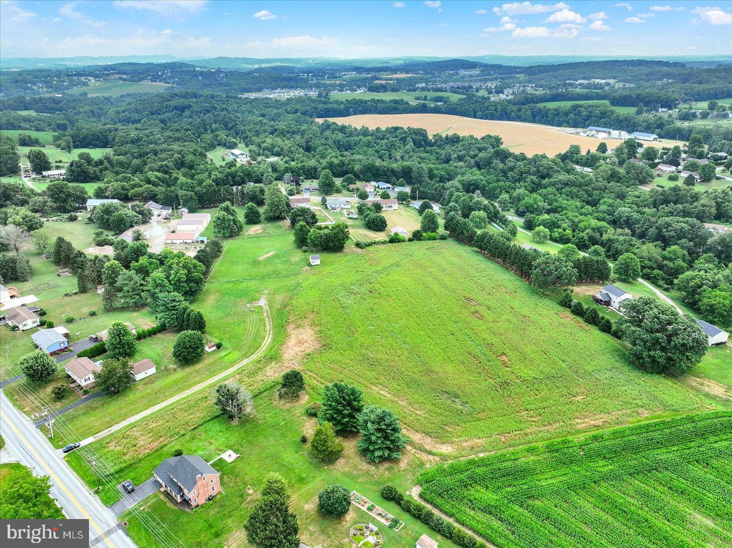 2025 Stoverstown Rd Property Photo 12