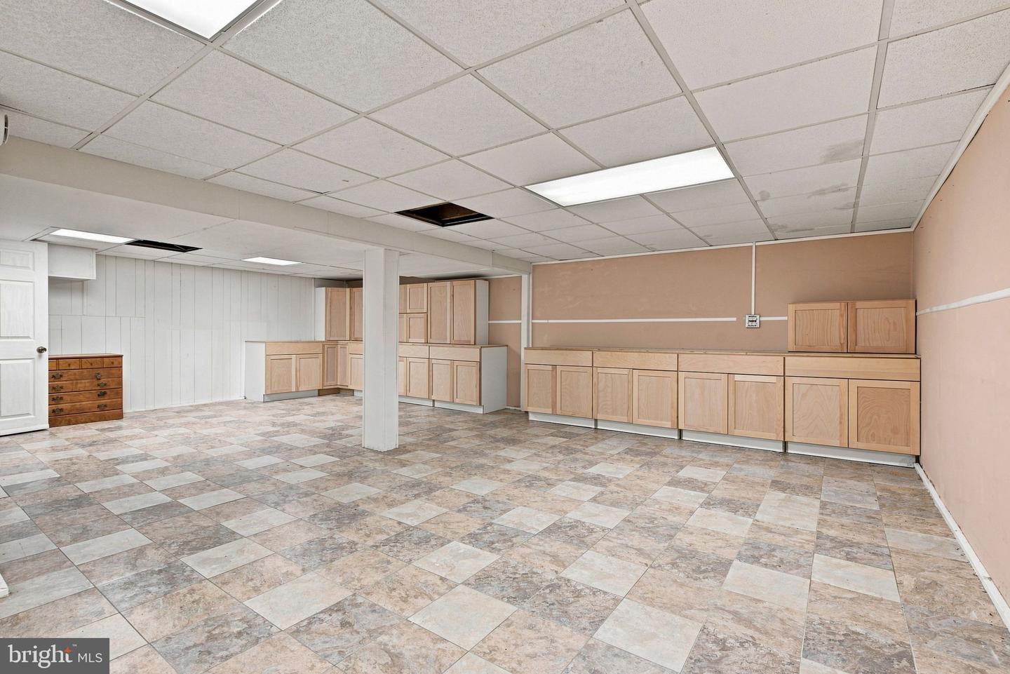 40 2nd St Property Photo 26