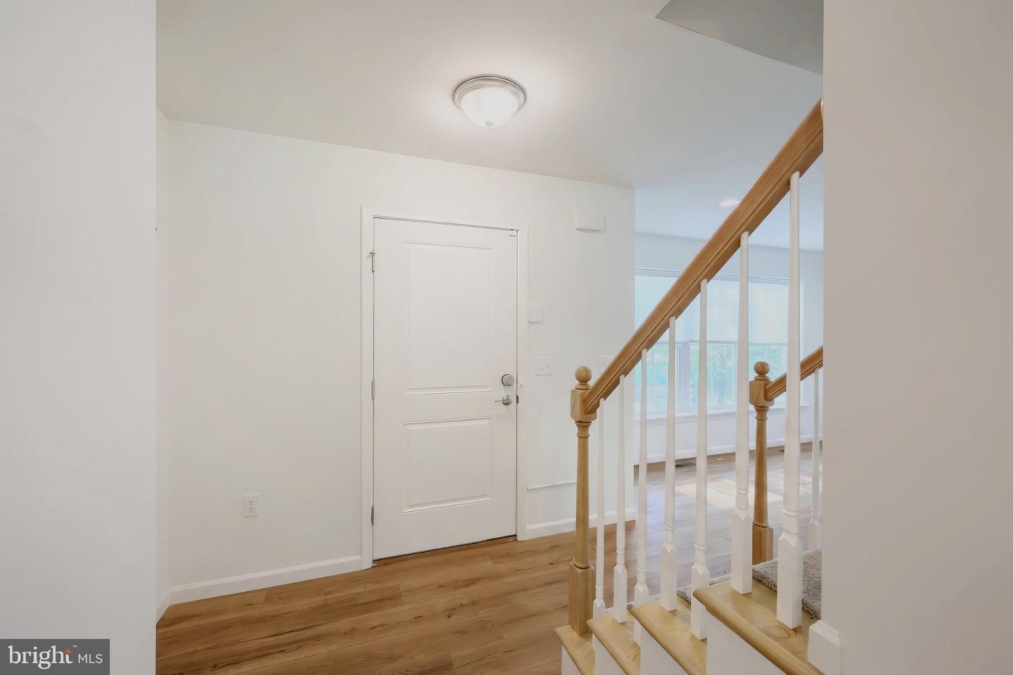2541 Edgewood Property Photo 6