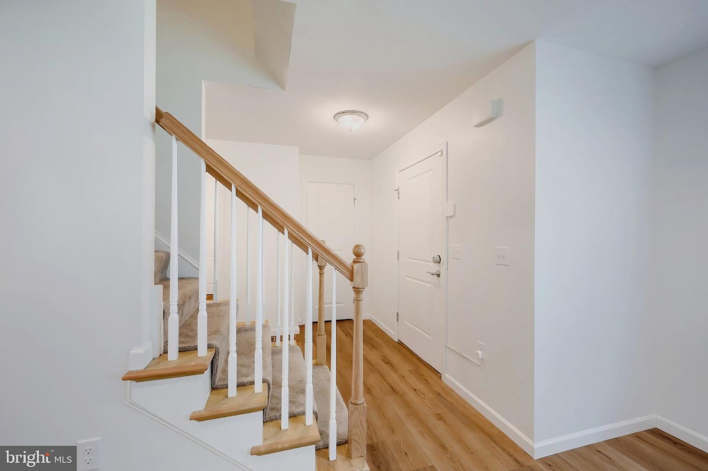 2541 Edgewood Property Photo 7