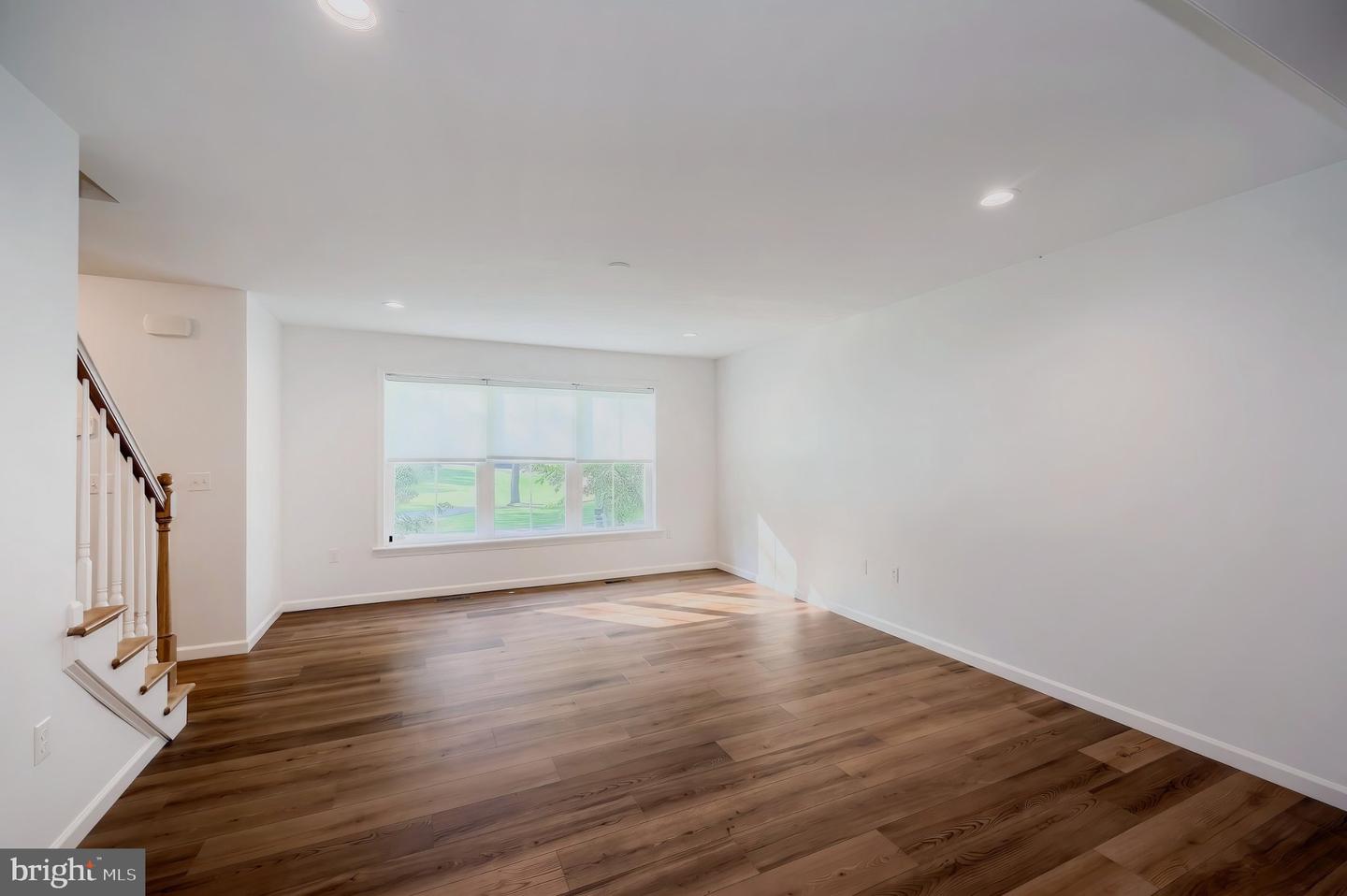 2541 Edgewood Property Photo 13