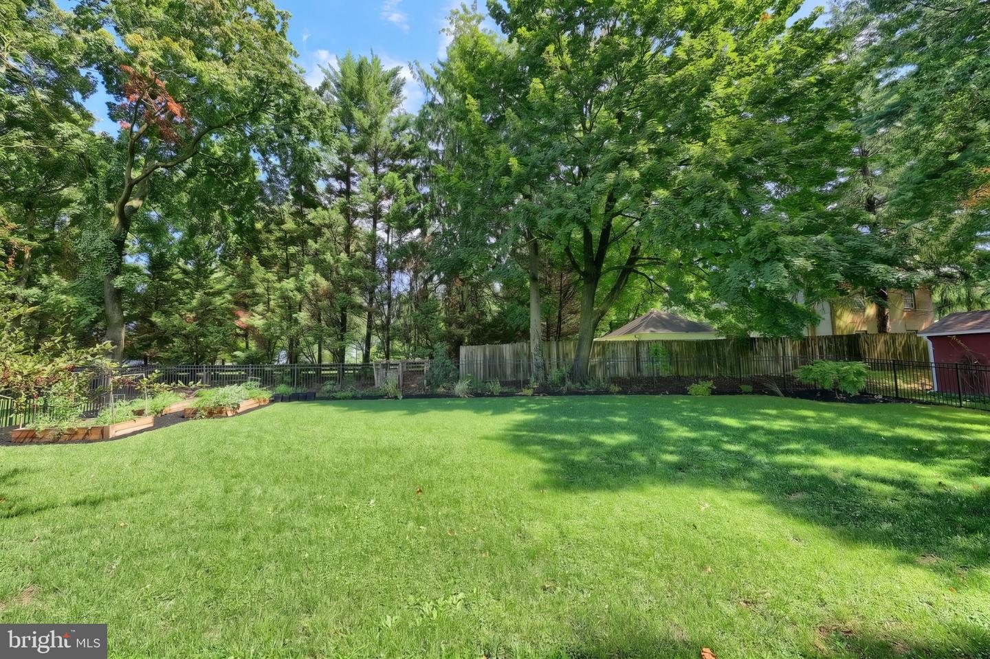 2541 Edgewood Property Photo 37