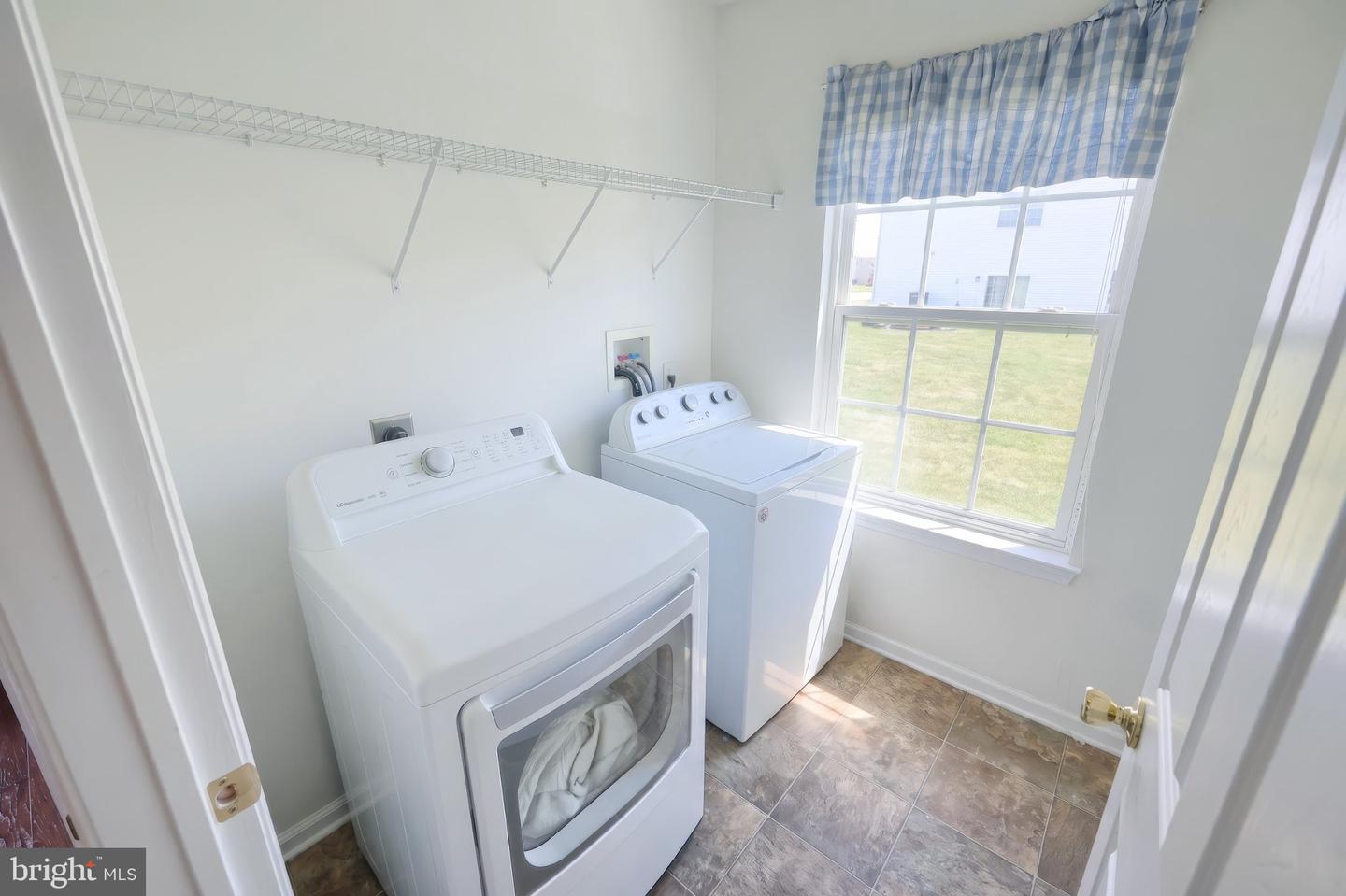2136 Maple Crest Blvd Property Photo 15