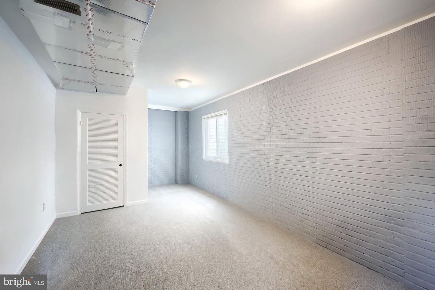 2136 Maple Crest Blvd Property Photo 24