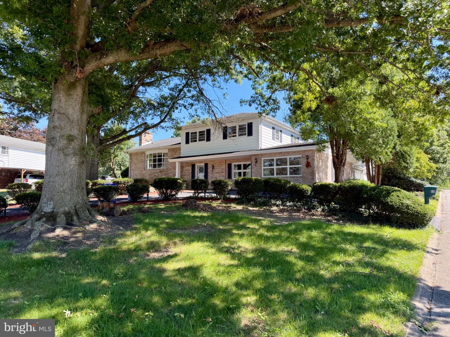 60 Crestwood Property Photo 1
