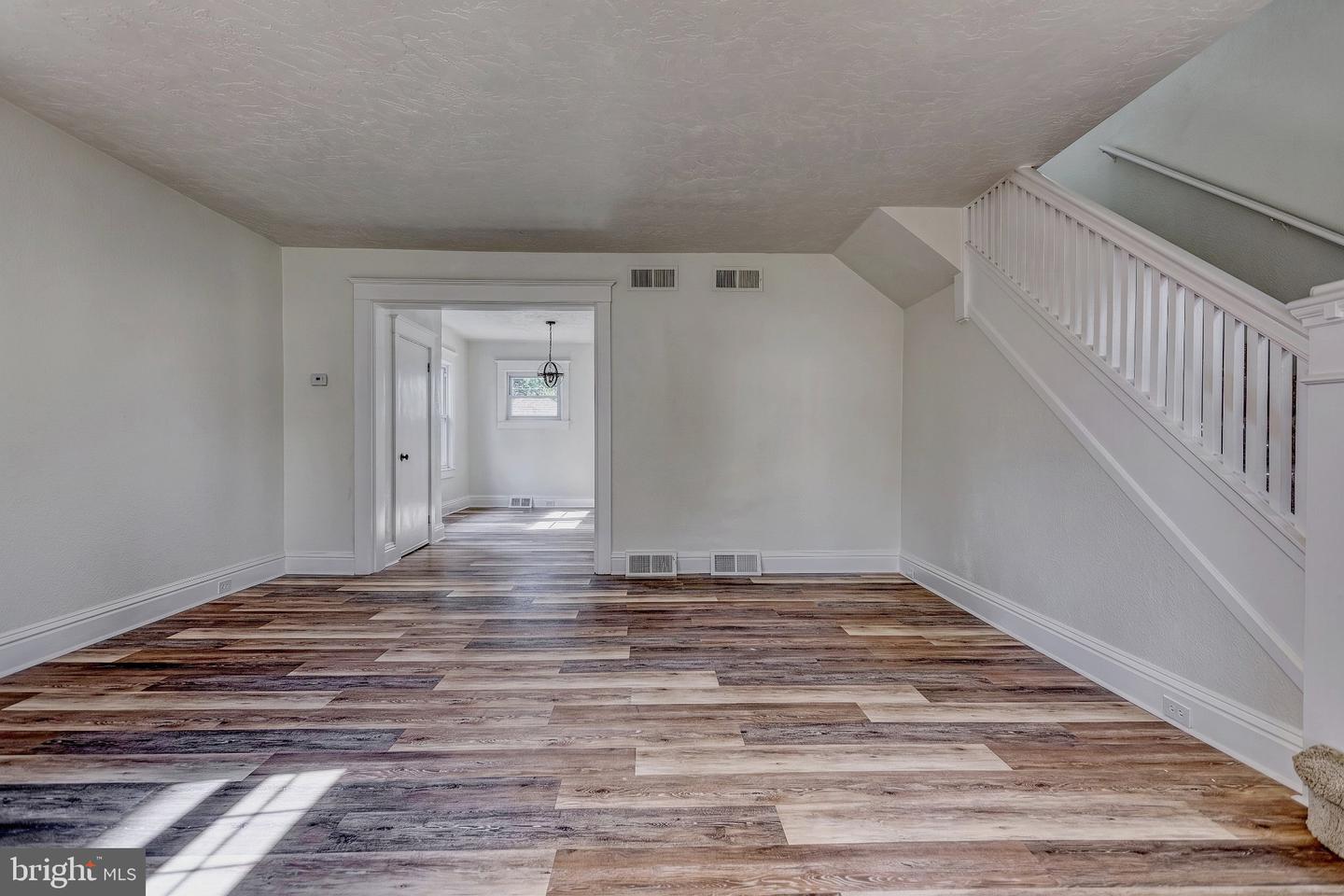 PAYK2111416 Property Photo 9