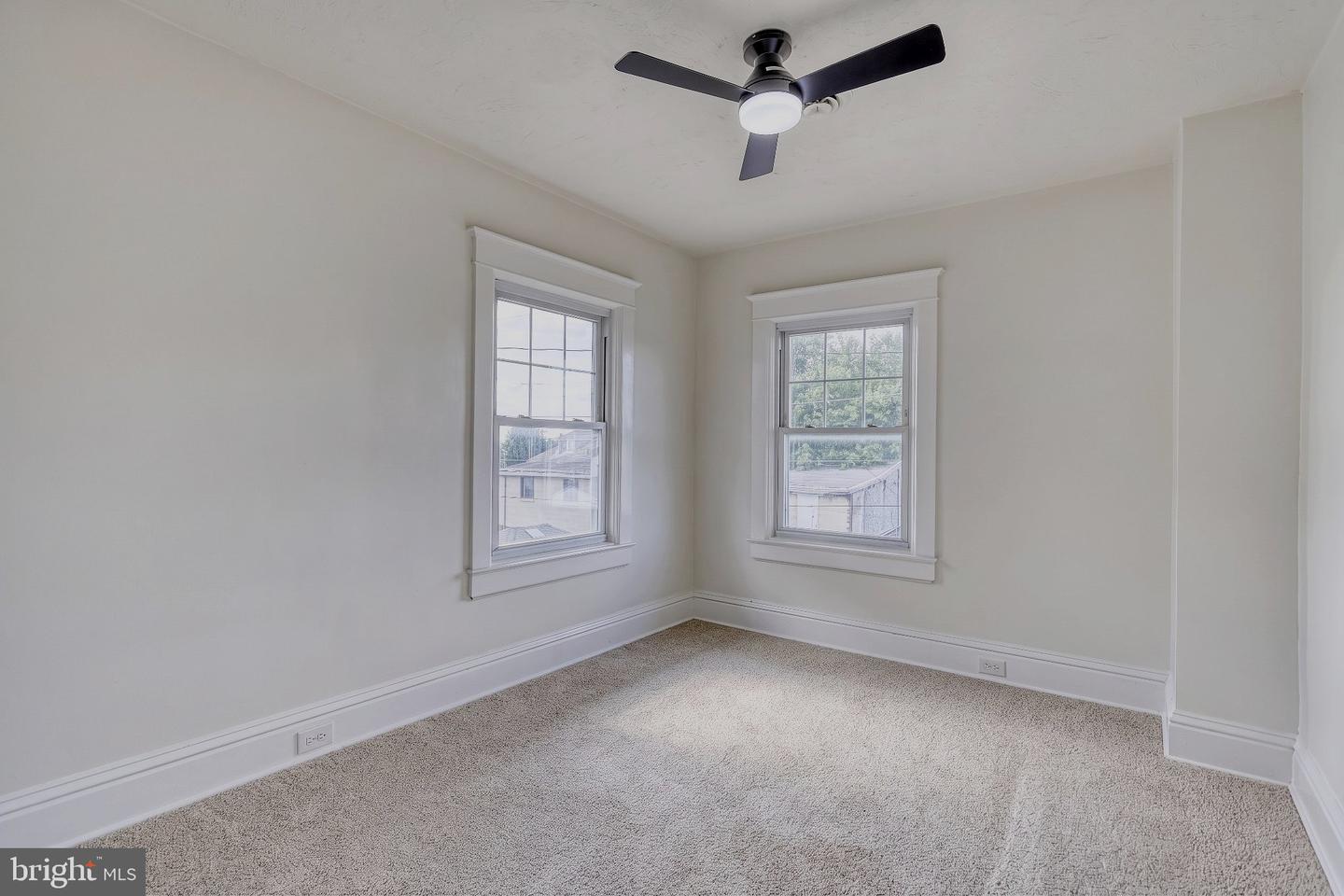 PAYK2111416 Property Photo 33