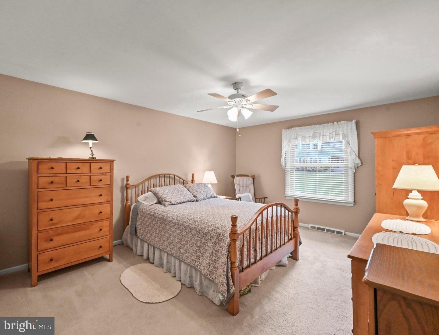 3425 Harrowgate Rd Property Photo 17