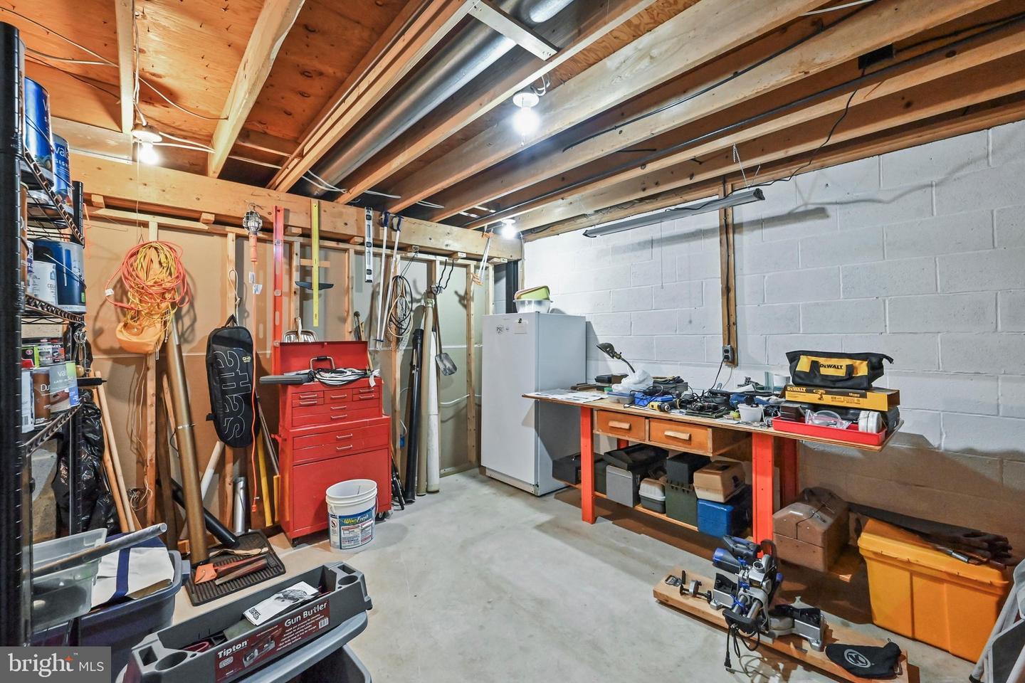 3425 Harrowgate Rd Property Photo 28