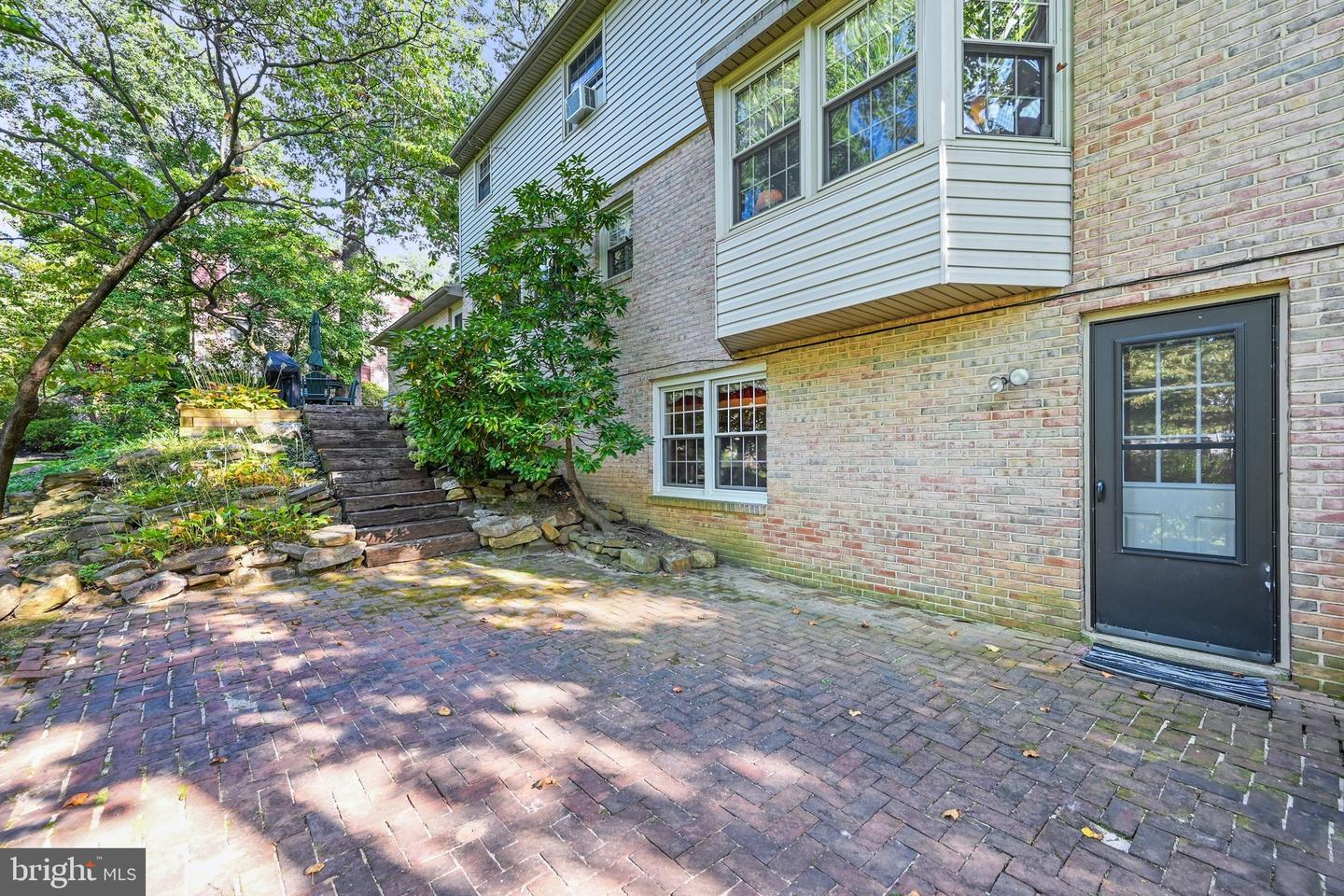 3425 Harrowgate Rd Property Photo 33