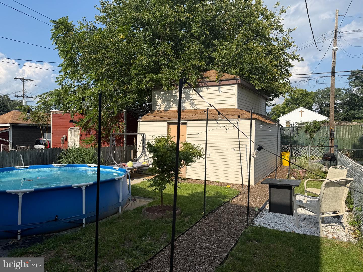 329 Warren St Property Photo 43