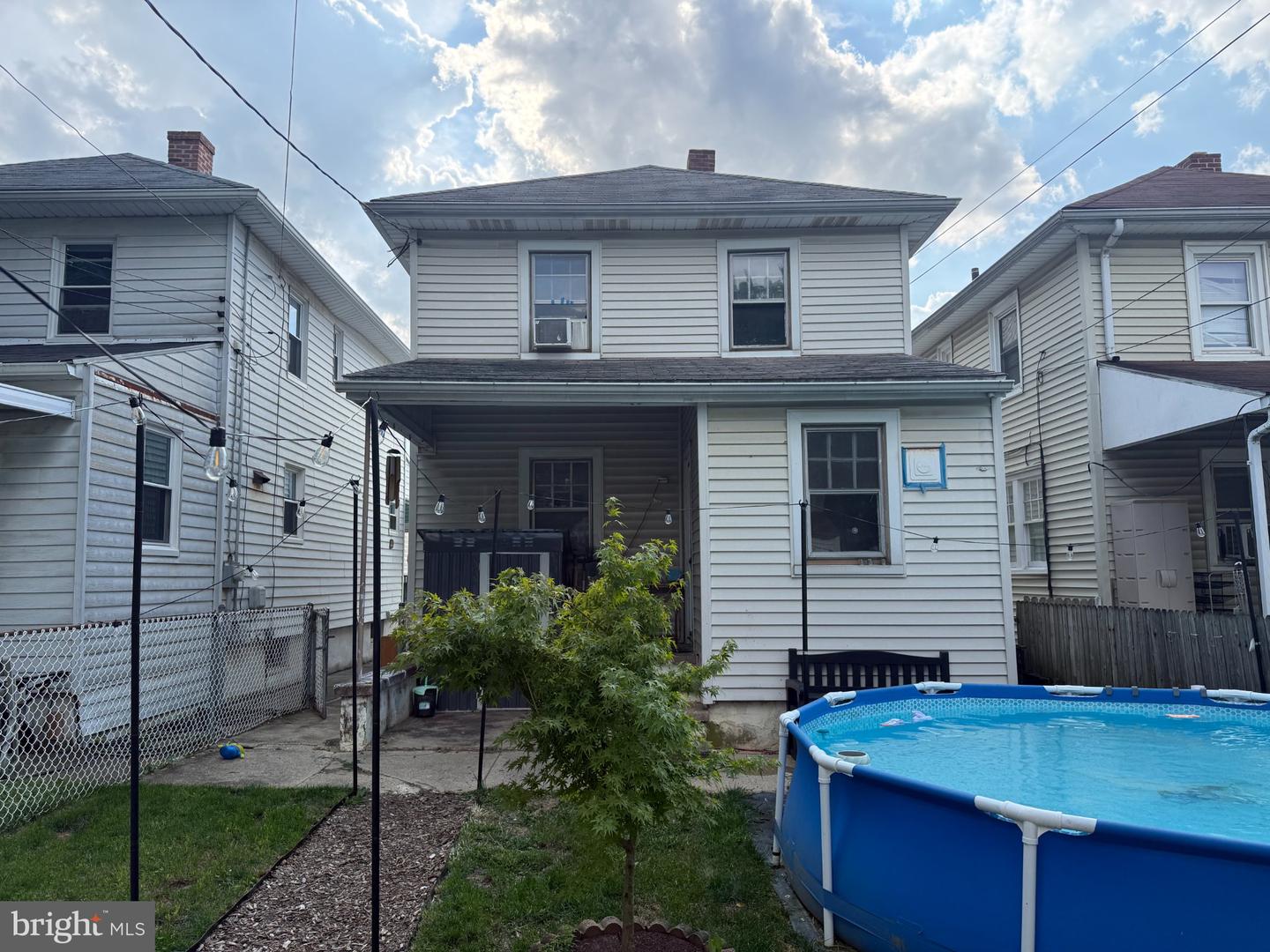 329 Warren St Property Photo 47