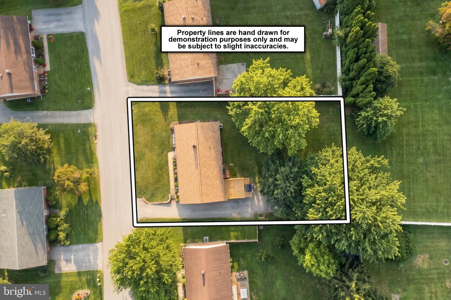 2551 Berkshire Ln Property Photo 37