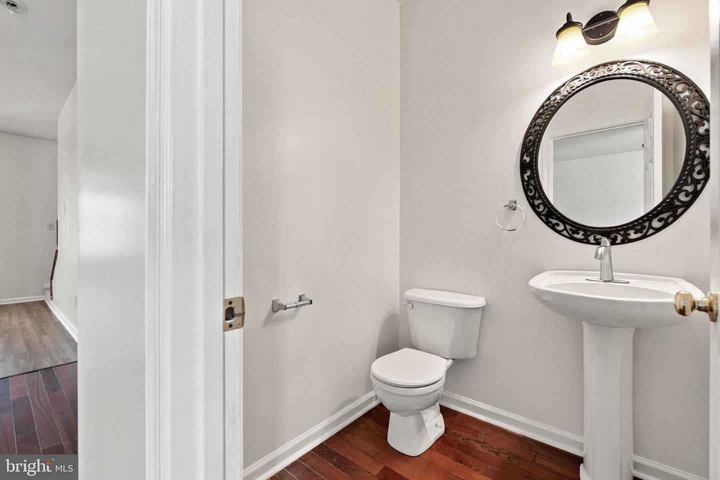 53 Sara Ln Property Photo 4