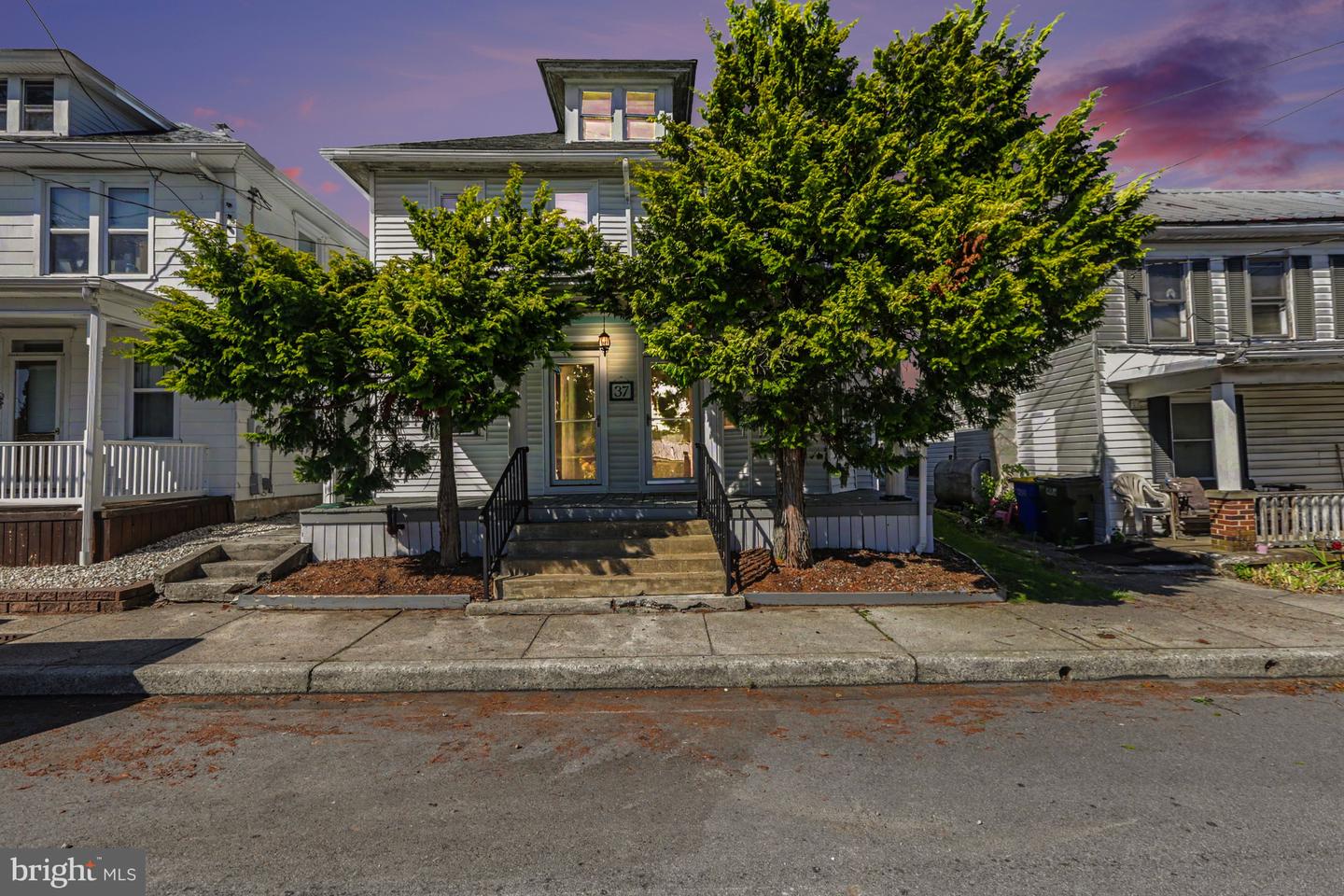 37 S Baltimore St Property Photo 1