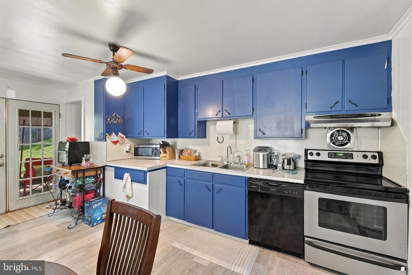 128 W Gay St Property Photo 8