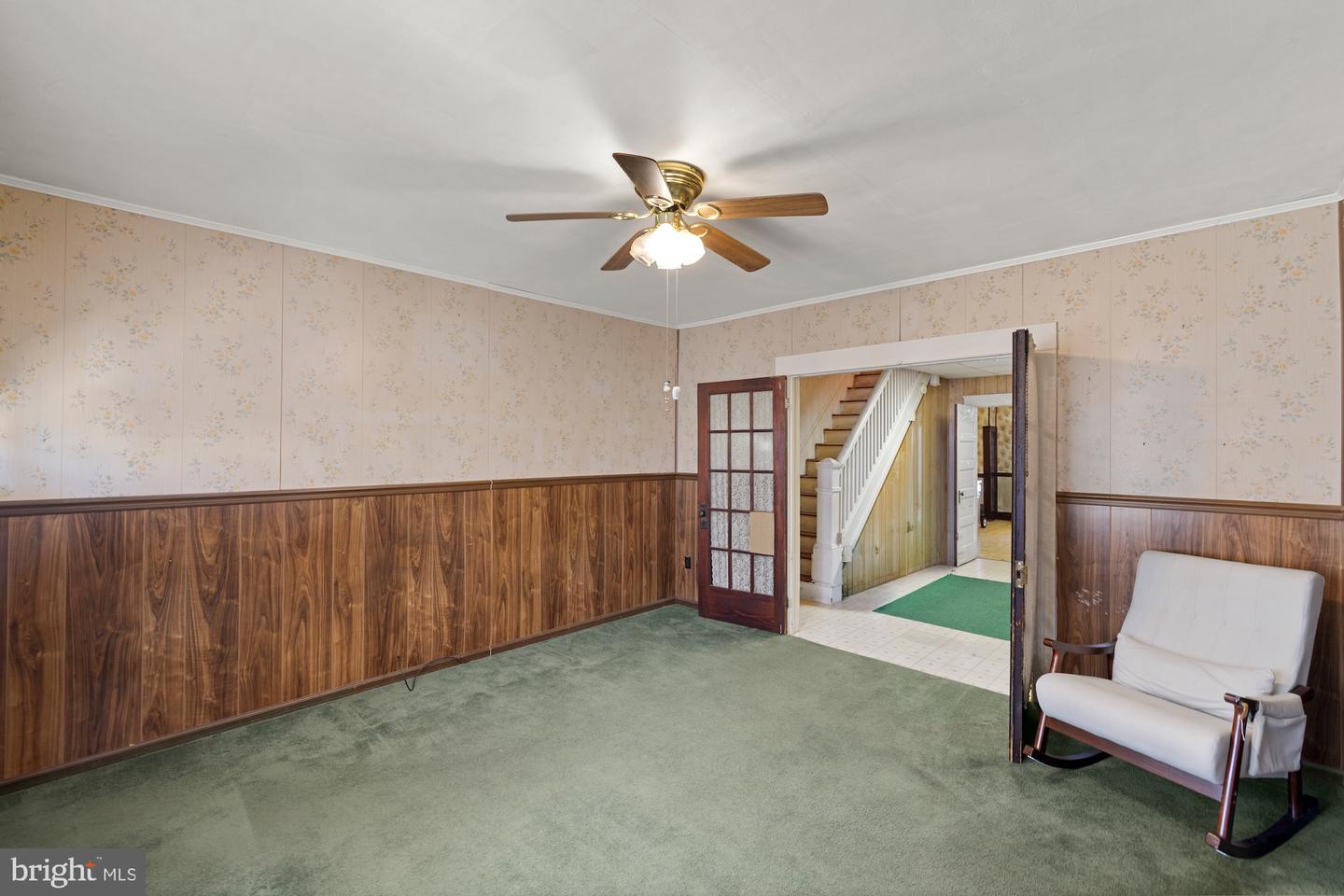 593 Baltimore St Property Photo 14