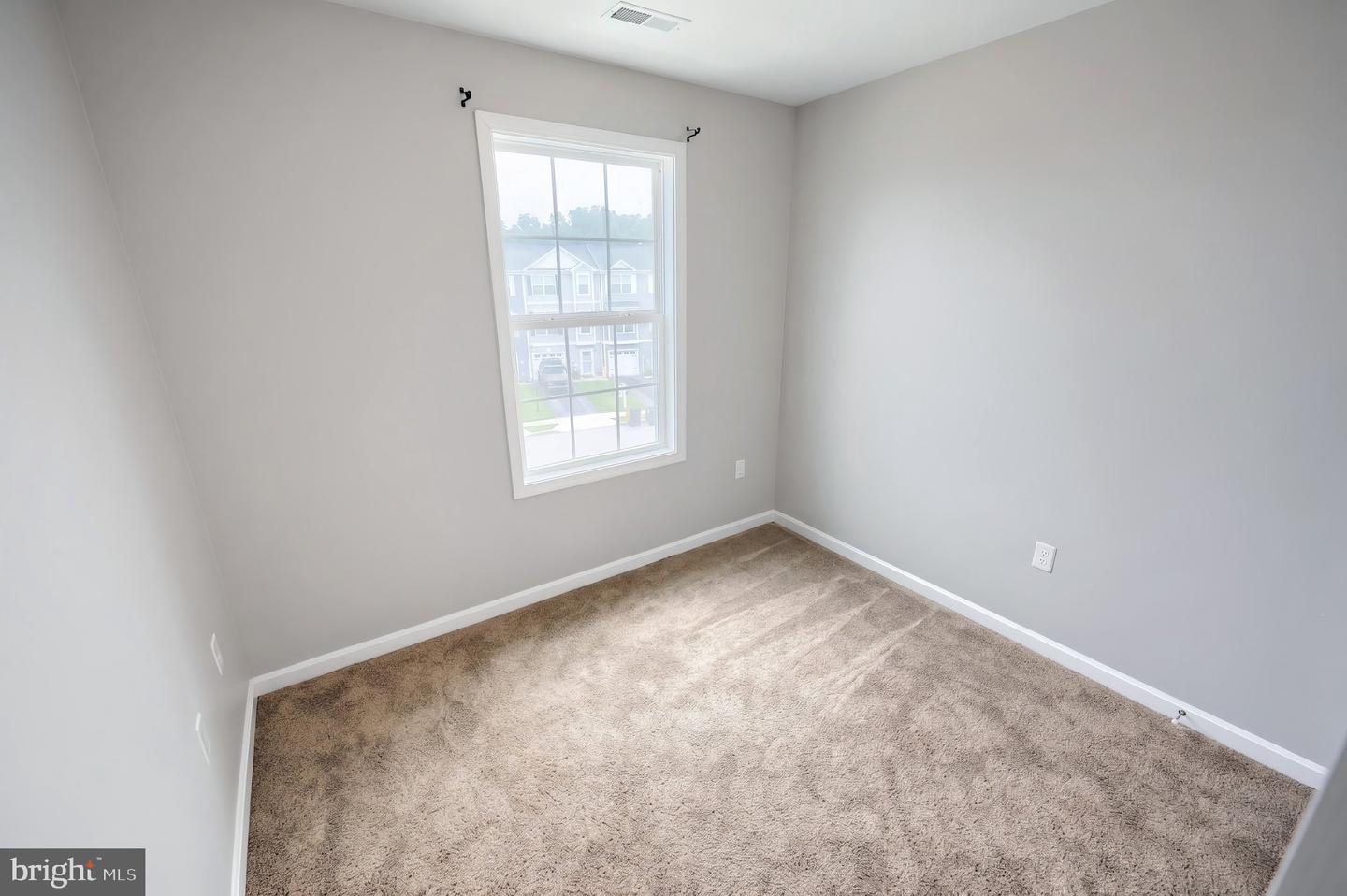 522 Charles Ave Property Photo 17
