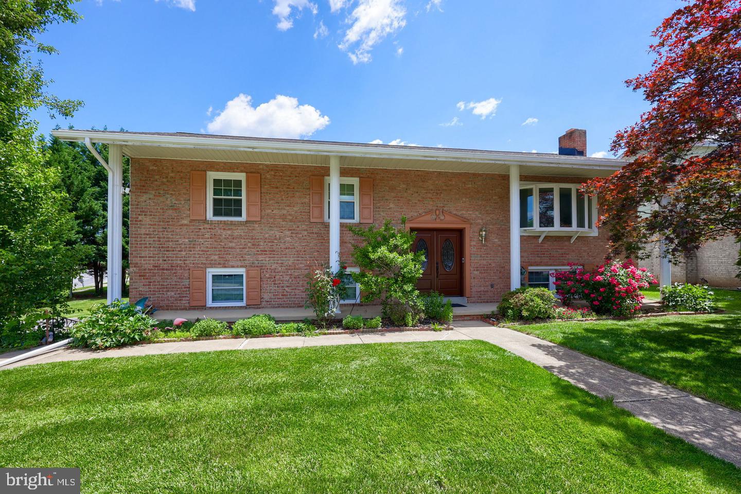3495 Edenbridge Rd Property Photo 1
