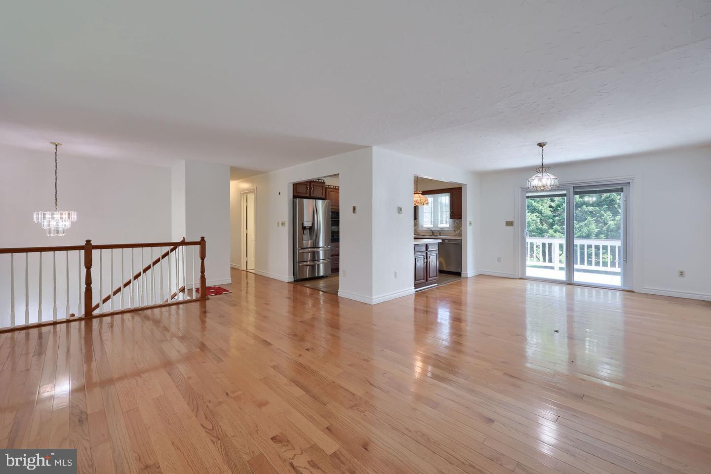 3495 Edenbridge Rd Property Photo 5