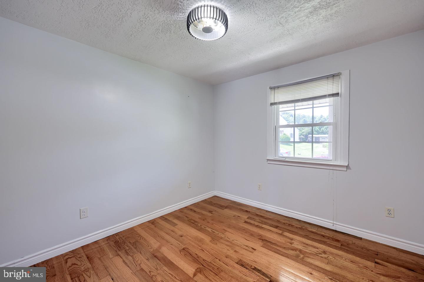 3495 Edenbridge Rd Property Photo 23