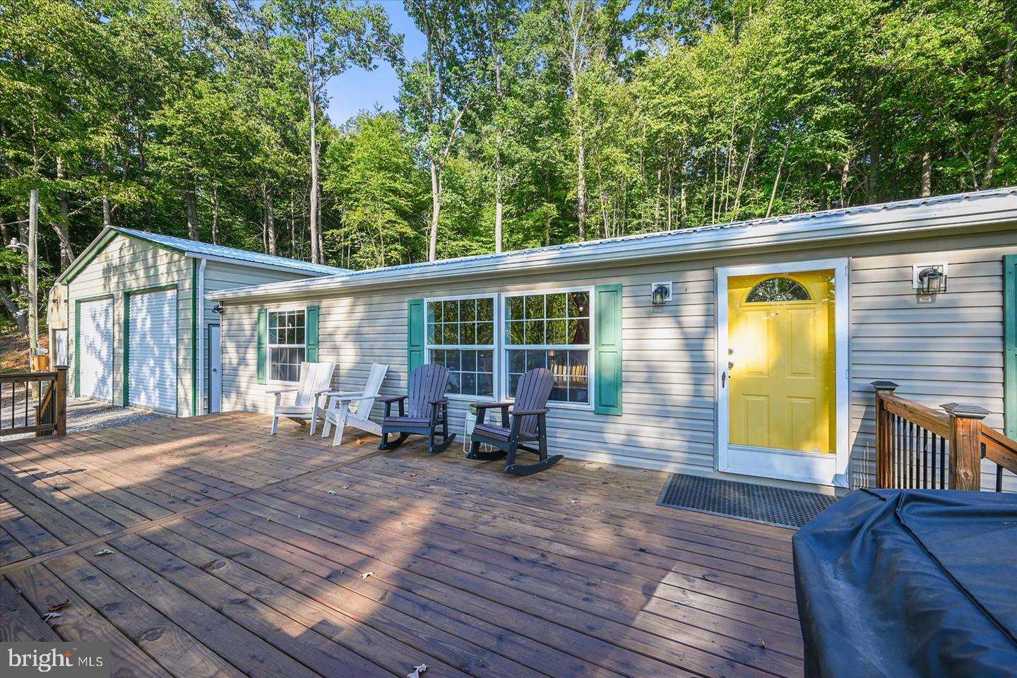 333 Tomlinson Rd Property Photo 2