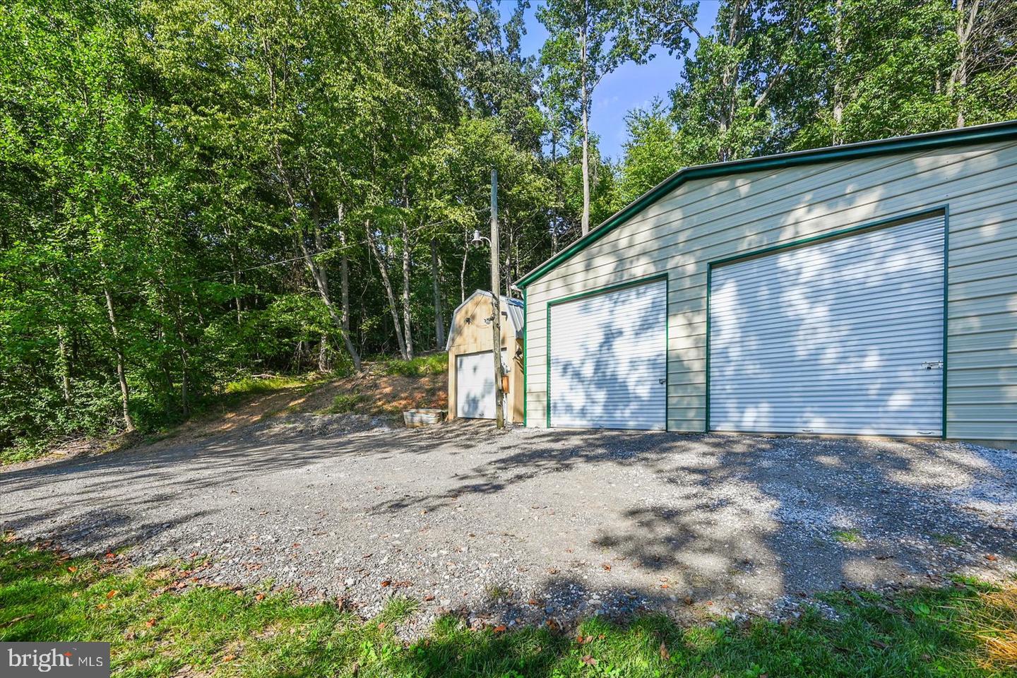 333 Tomlinson Rd Property Photo 8