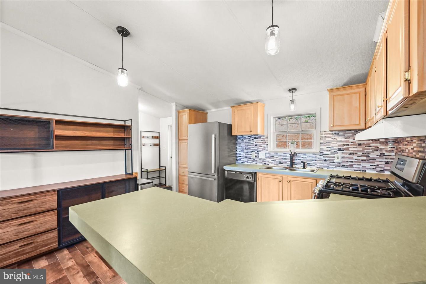 333 Tomlinson Rd Property Photo 15