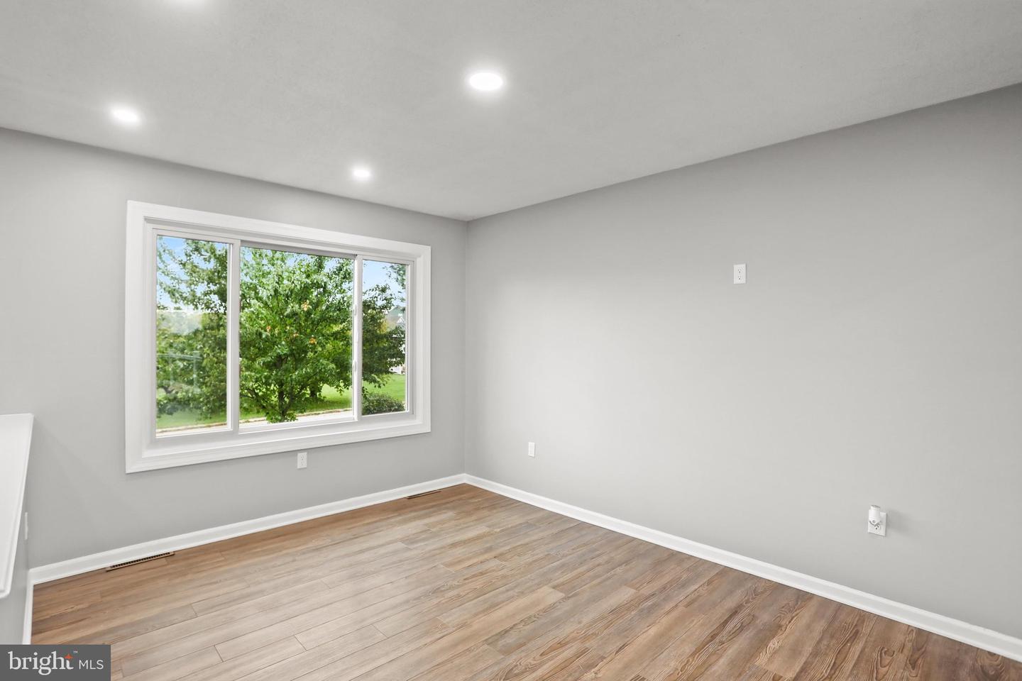 139 Fox Run Rd Property Photo 5