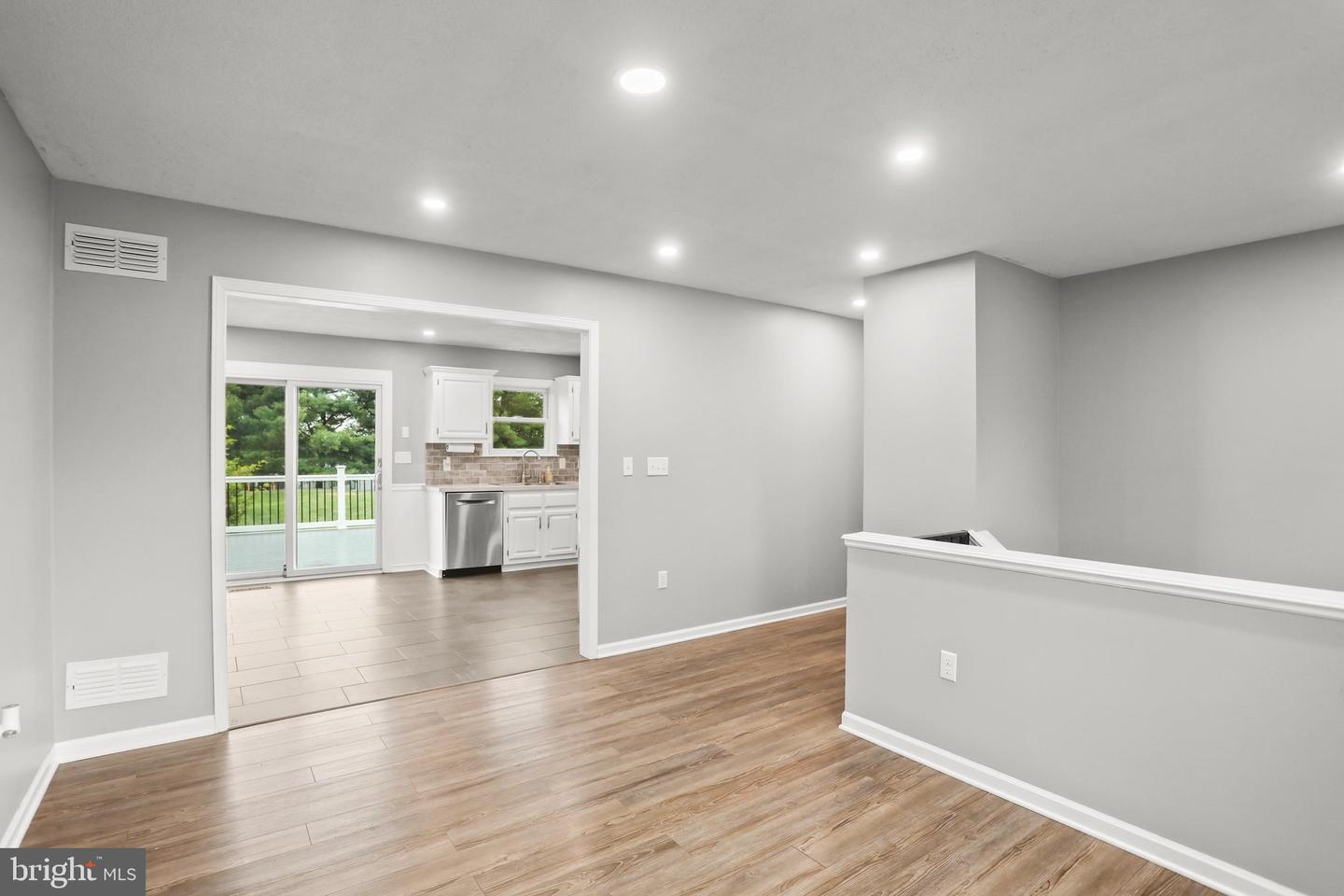 139 Fox Run Rd Property Photo 6
