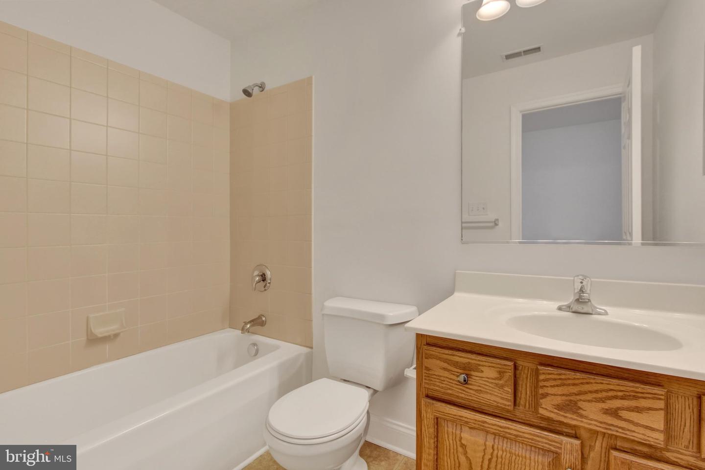 1237 Stonehaven Way Property Photo 23