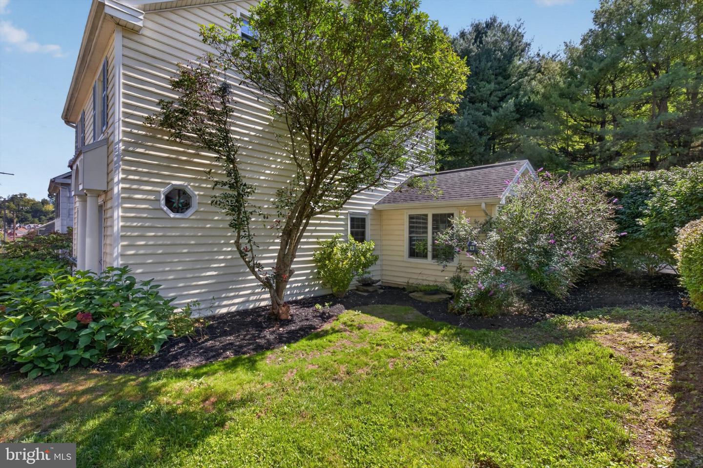 154 Hanover St Property Photo 2