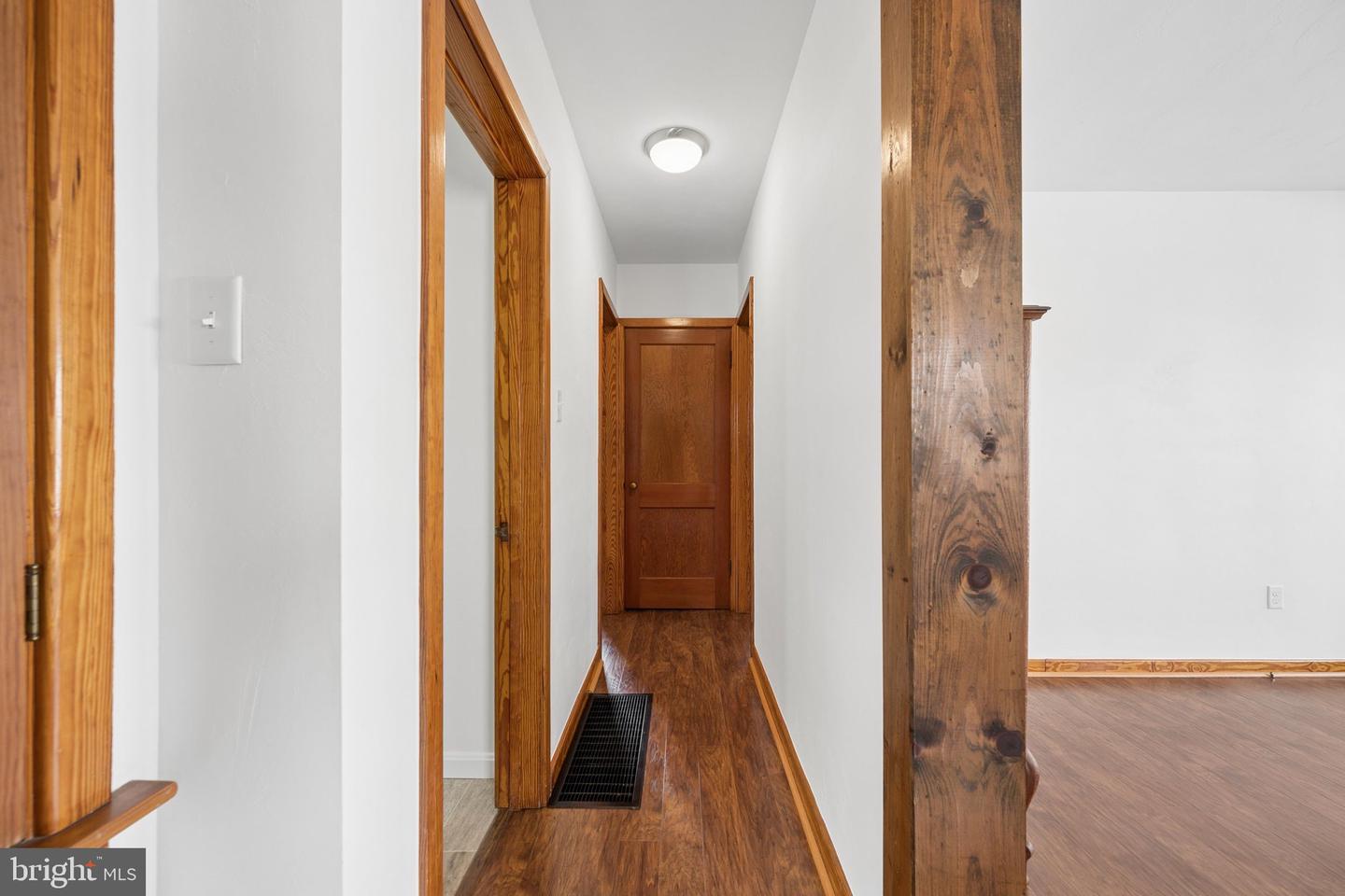 625 Gay St Property Photo 9