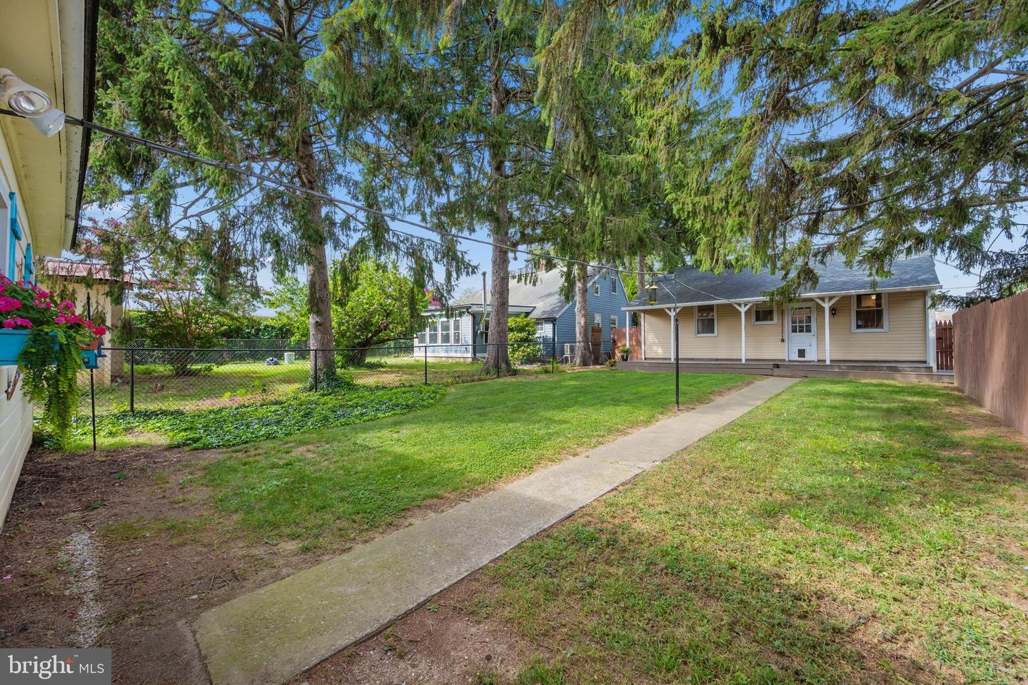 625 Gay St Property Photo 32
