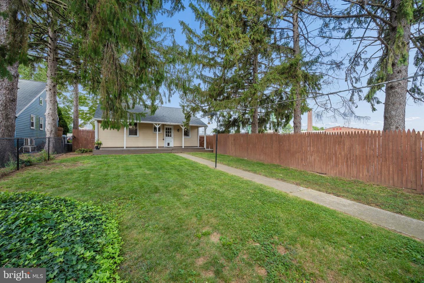 625 Gay St Property Photo 34