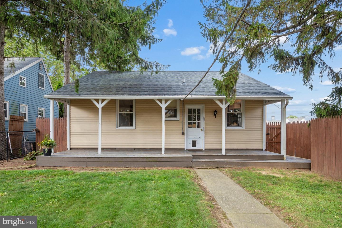 625 Gay St Property Photo 36