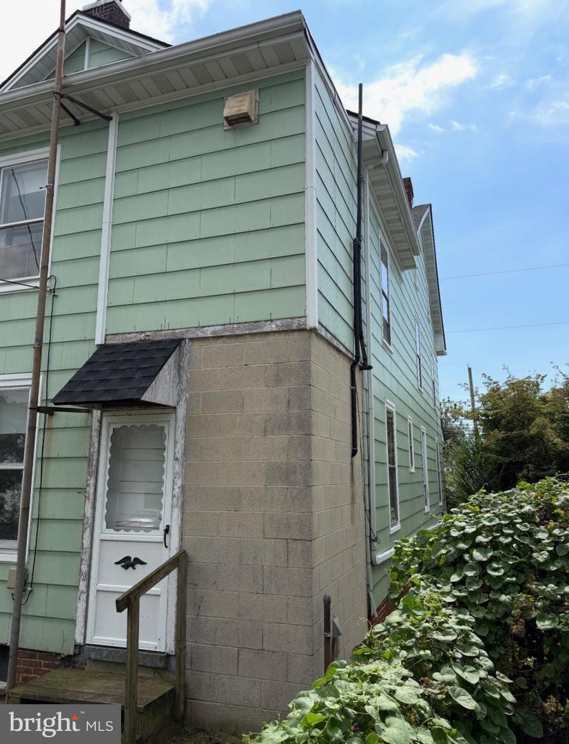 34 Ridge Ave Property Photo 4