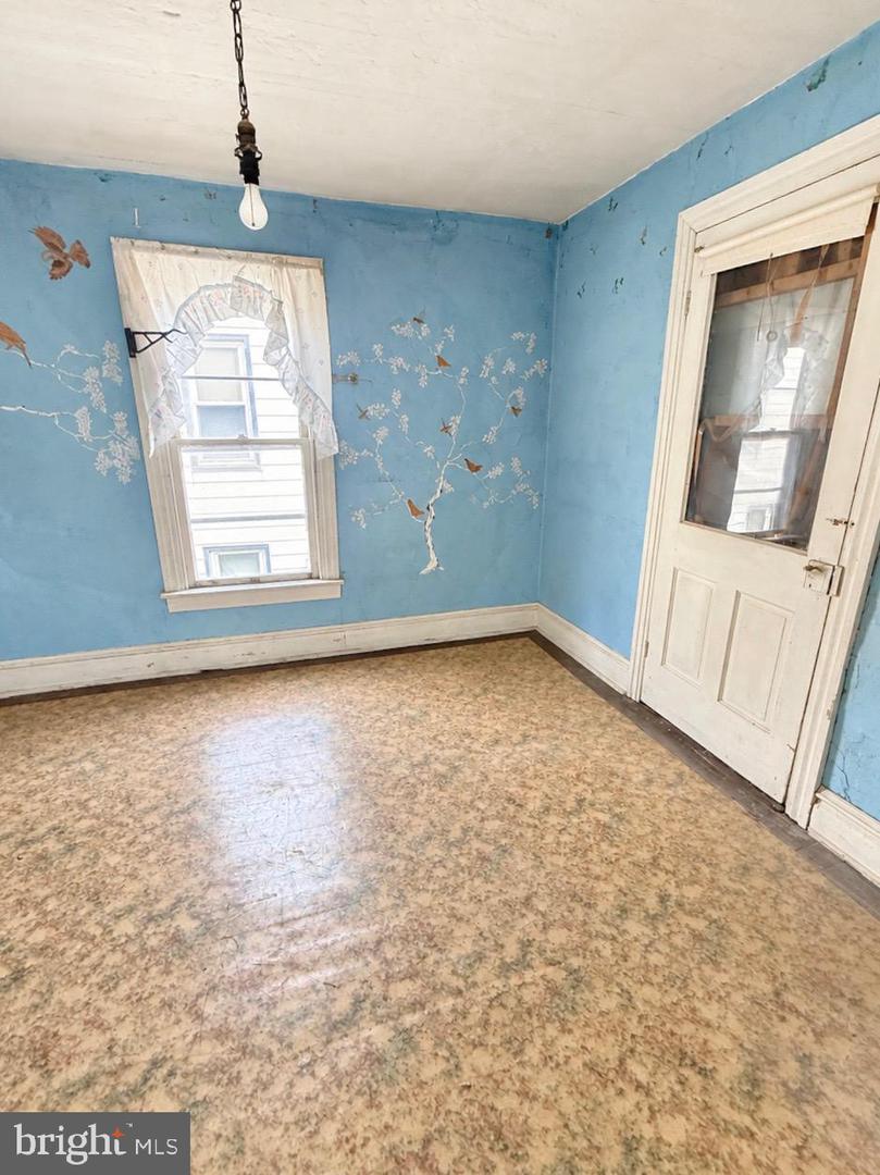 34 Ridge Ave Property Photo 17