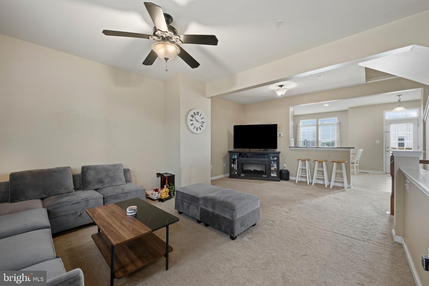 7 Forest View Ter Property Photo 6
